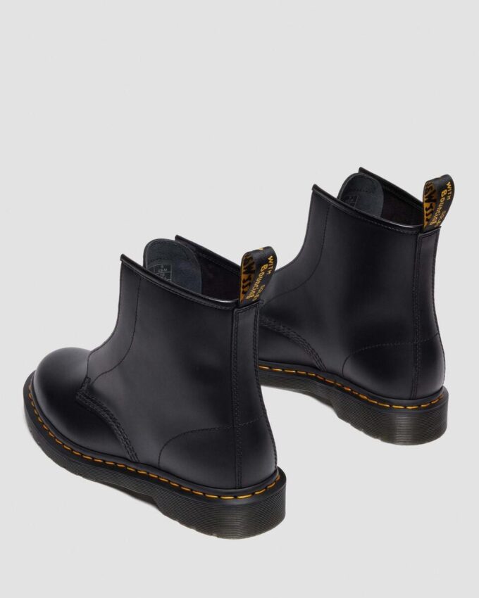 1460 LACELESS Smooth Leather Slip On Boots 1460 LACELESS Smooth Leather Slip On Boots