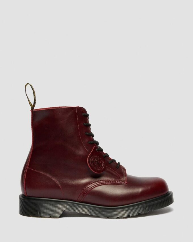 1460 Made In England Classic Calf Leather Boots 1460 Made In England Classic Calf Leather Boots