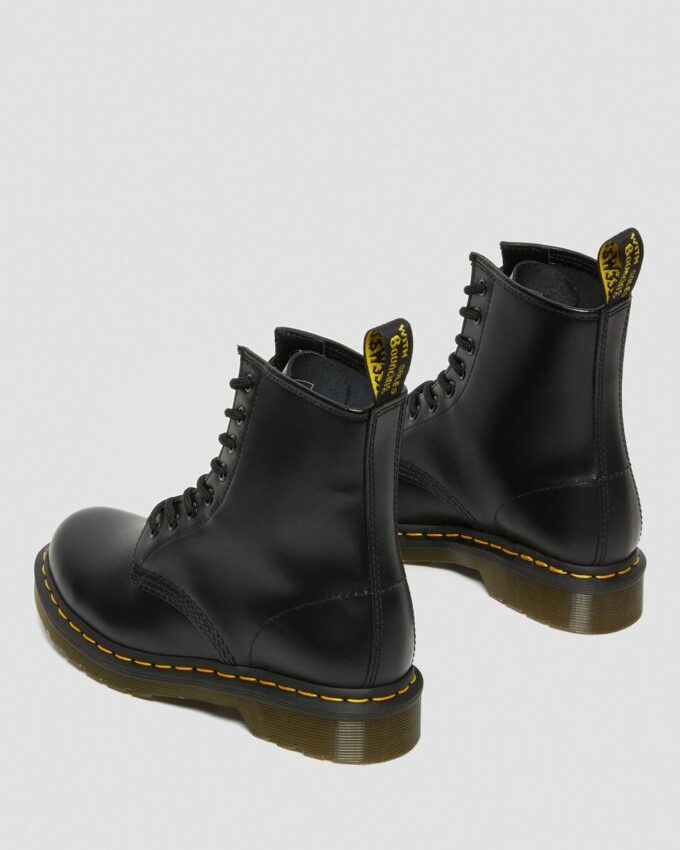 1460 WOMEN'S Smooth Leather Lace Up Boots 1460 WOMEN'S Smooth Leather Lace Up Boots