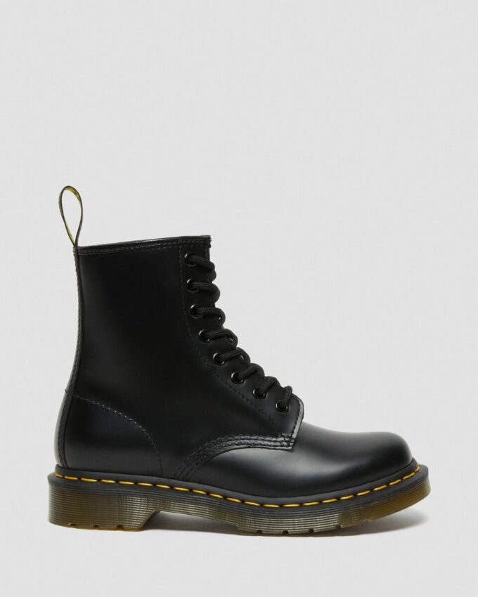 1460 WOMEN'S Smooth Leather Lace Up Boots 1460 WOMEN'S Smooth Leather Lace Up Boots