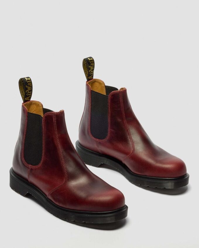 2976 Made In England Classic Calf Leather Chelsea Boots 2976 Made In England Classic Calf Leather Chelsea Boots