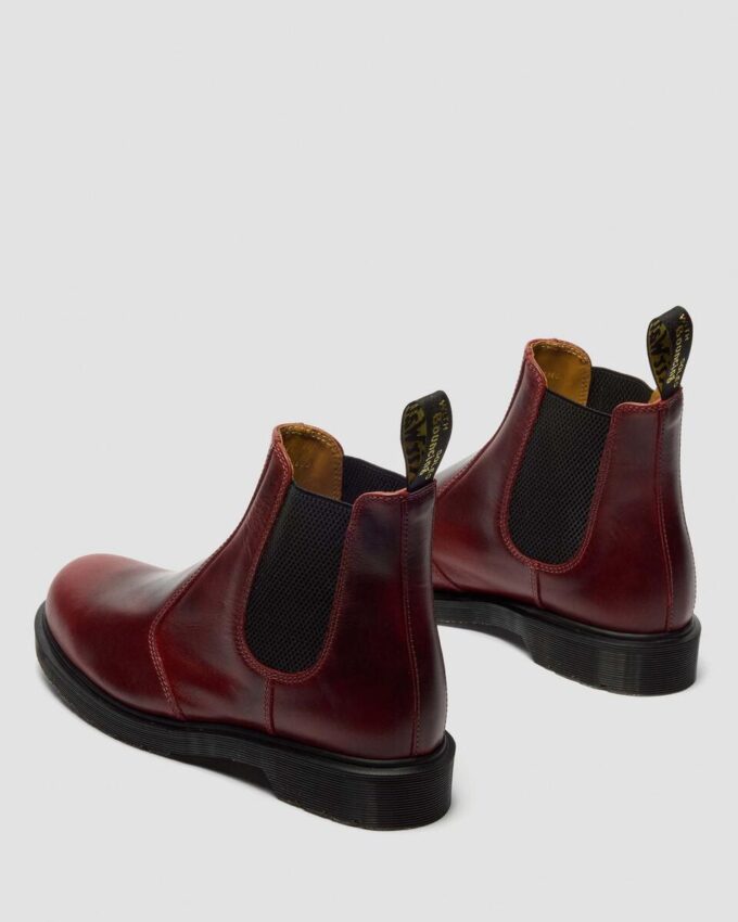 2976 Made In England Classic Calf Leather Chelsea Boots 2976 Made In England Classic Calf Leather Chelsea Boots