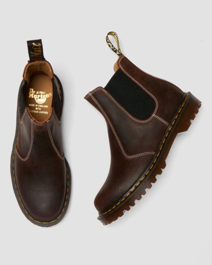 2976 Made in England Wax Commander Chelsea Boots 2976 Made in England Wax Commander Chelsea Boots