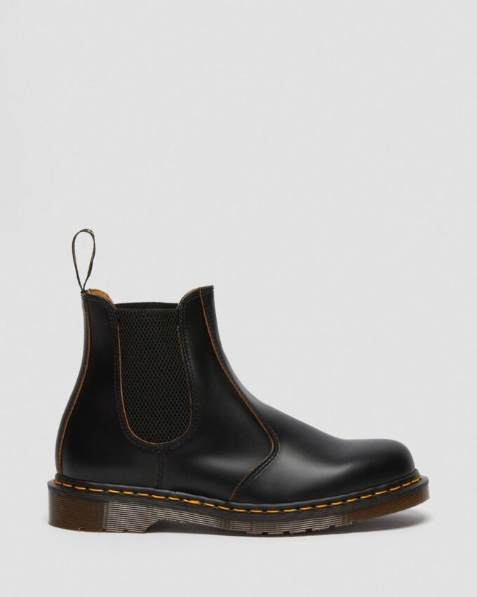 2976 Vintage Made In England Leather Chelsea Boots 2976 Vintage Made In England Leather Chelsea Boots