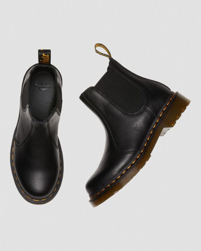2976 Women's Virginia Leather Chelsea Boots 2976 Women's Virginia Leather Chelsea Boots