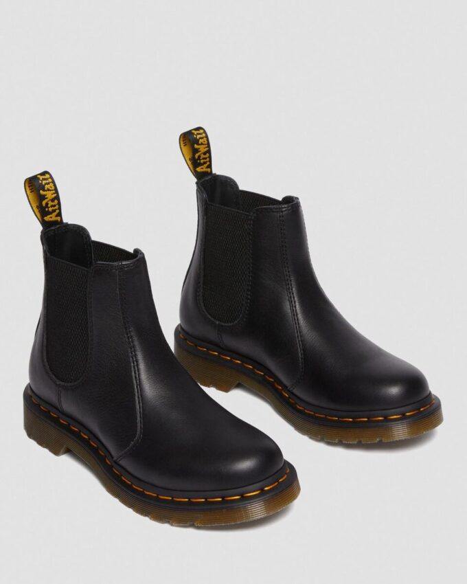2976 Women's Virginia Leather Chelsea Boots 2976 Women's Virginia Leather Chelsea Boots