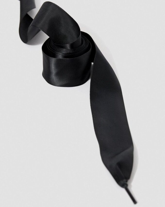 83 Inch Ribbon Shoe Laces (12-14 Eye) 83 Inch Ribbon Shoe Laces (12-14 Eye)