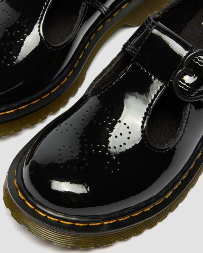 JUNIOR POLLEY II Heart Patent Leather Shoes JUNIOR POLLEY II Heart Patent Leather Shoes