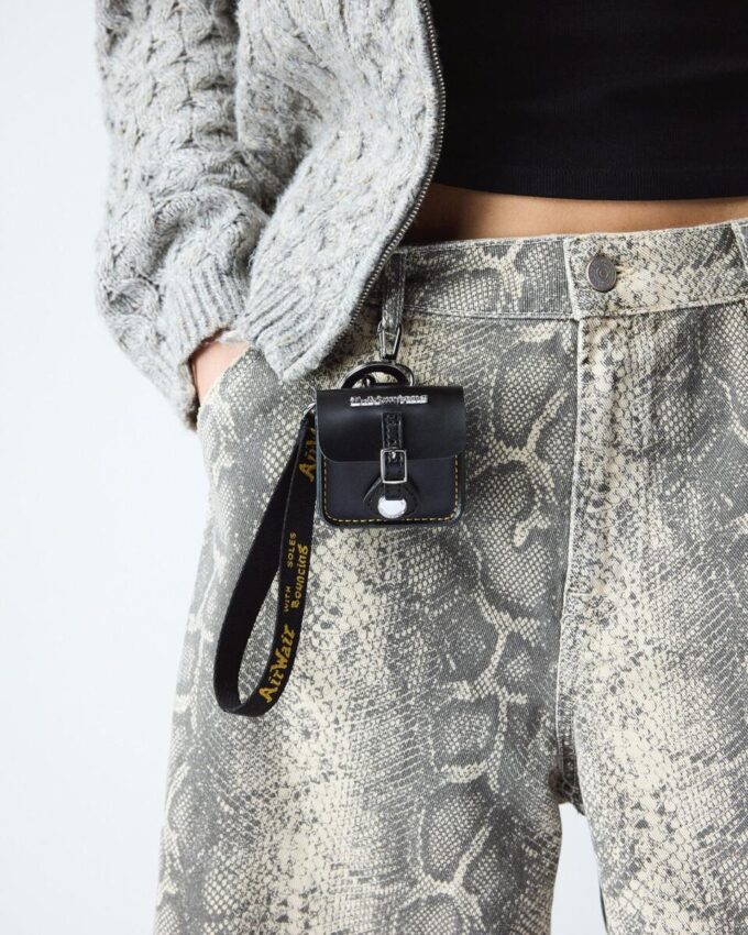 POUCH KEYRING Kiev Leather Pouch Keyring POUCH KEYRING Kiev Leather Pouch Keyring